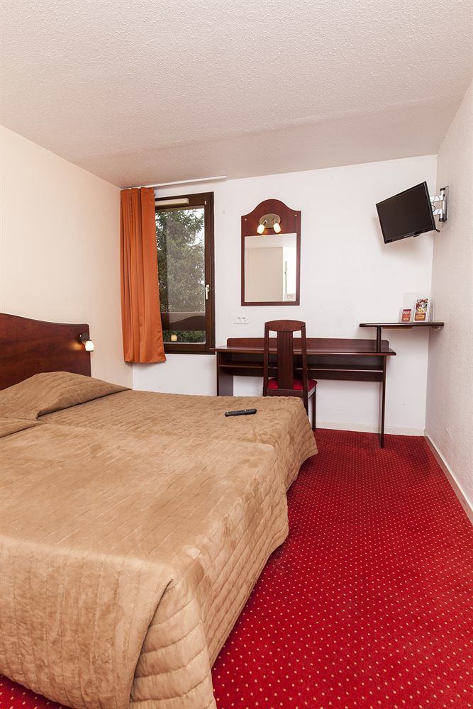 Brit Hotel Arras Eksteriør billede