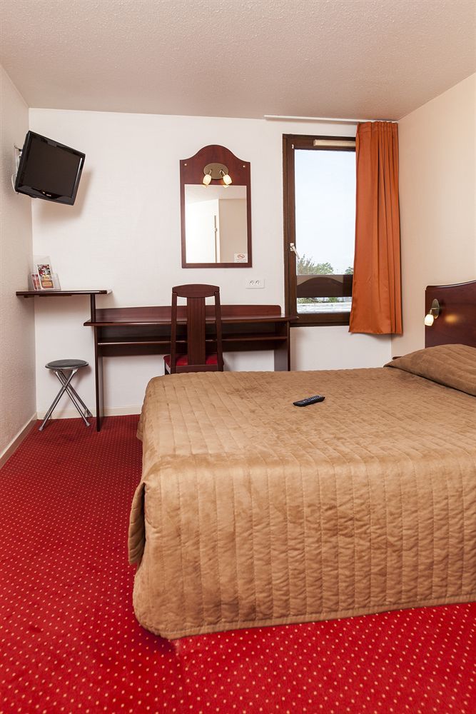 Brit Hotel Arras Eksteriør billede