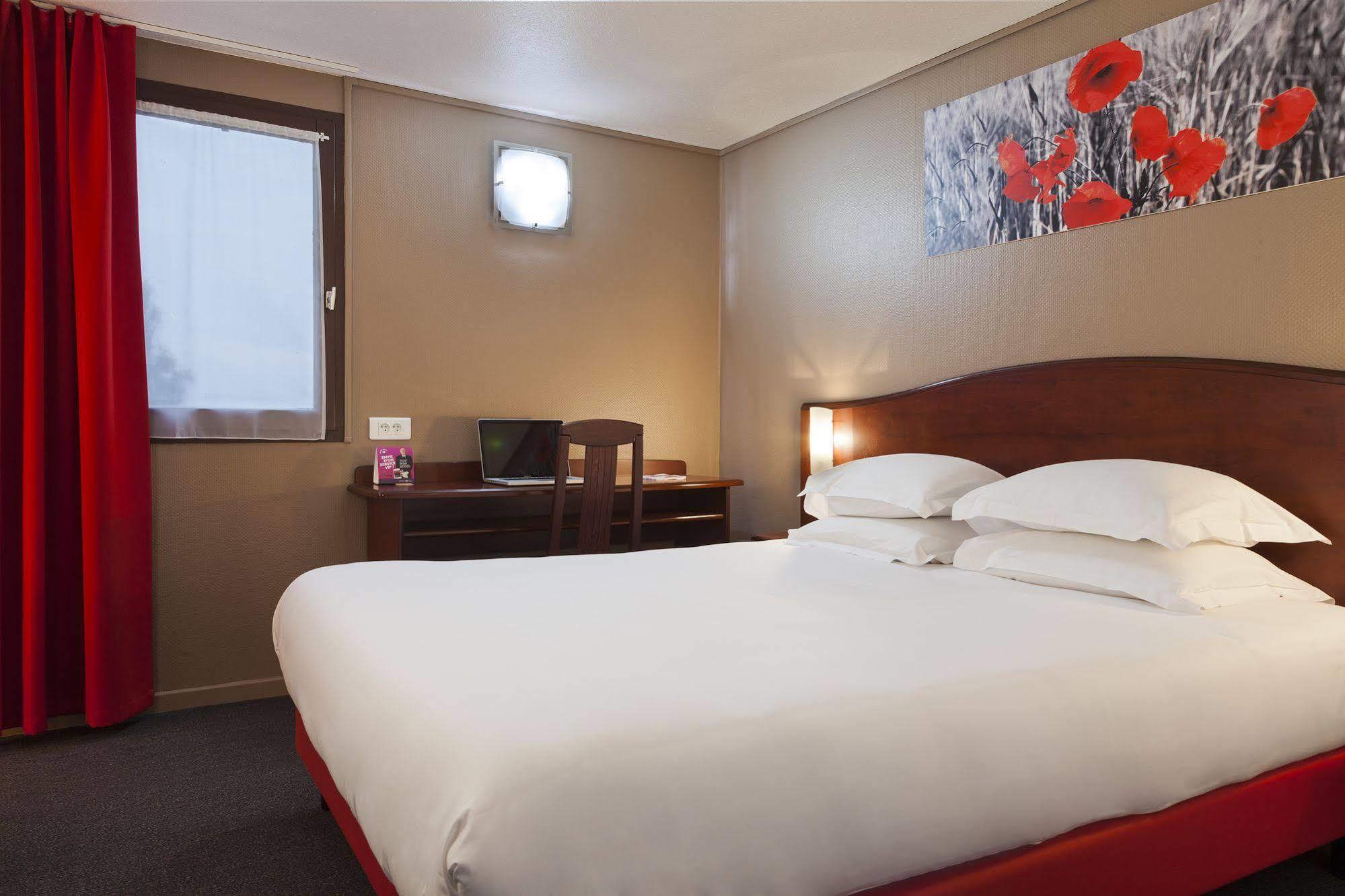 Brit Hotel Arras Eksteriør billede